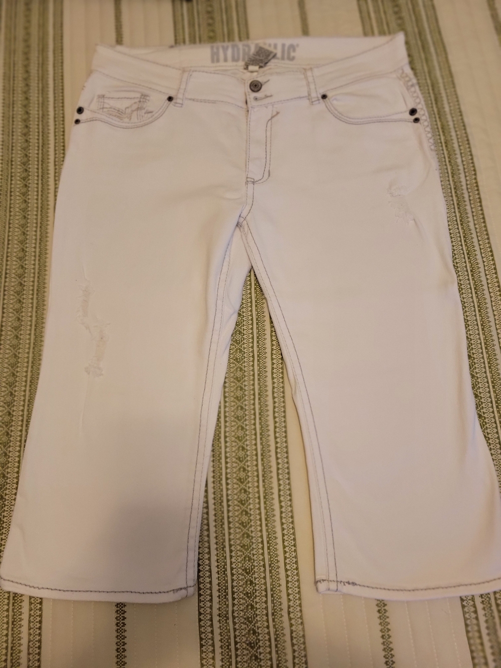 Hydraulic White Cropped Jeans